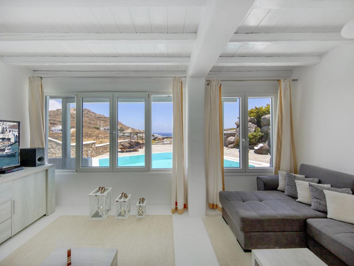 Beautiful Large Luxury In Mykonos Villa